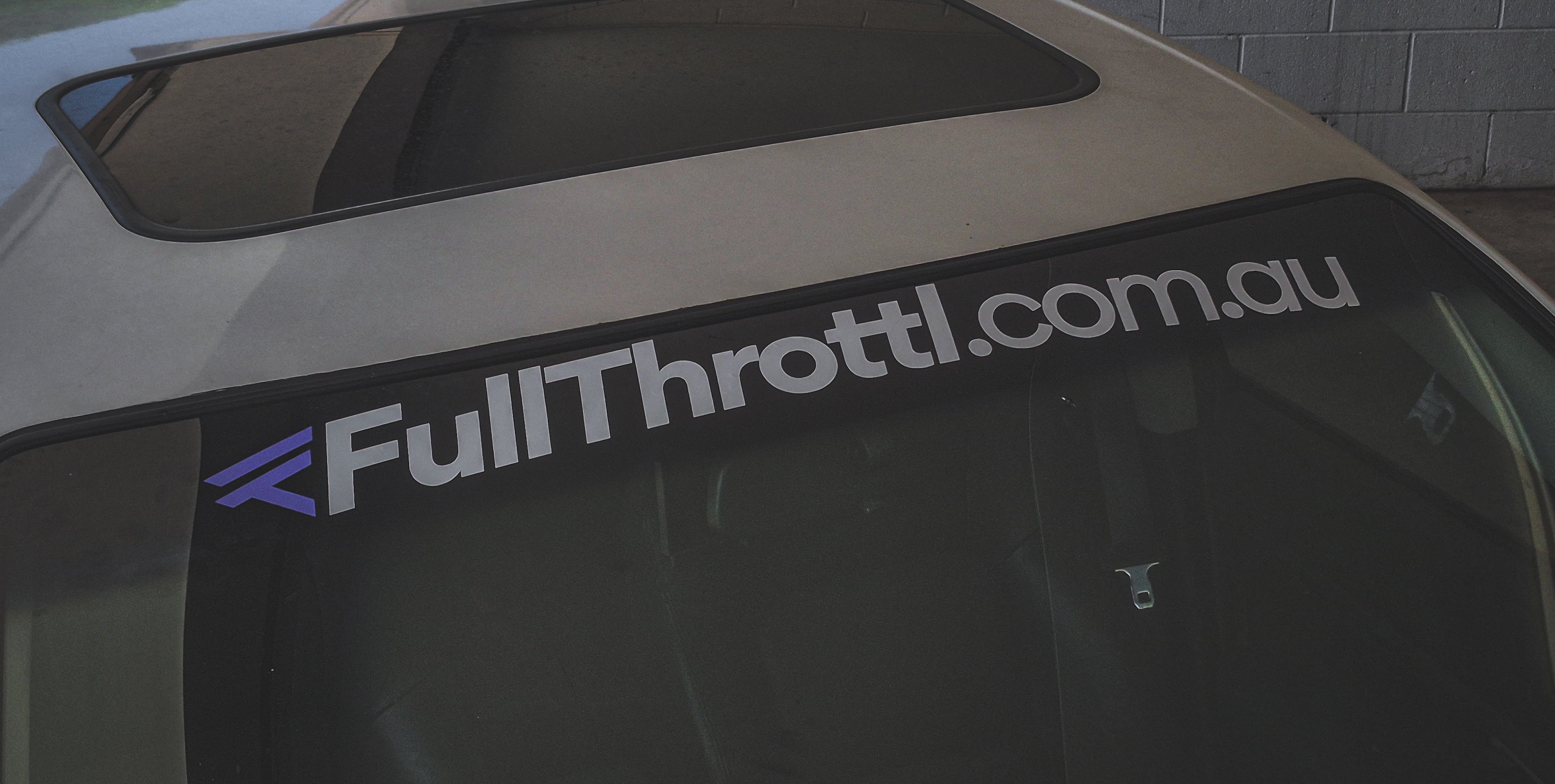 Full Throttl Window Banner (URL)